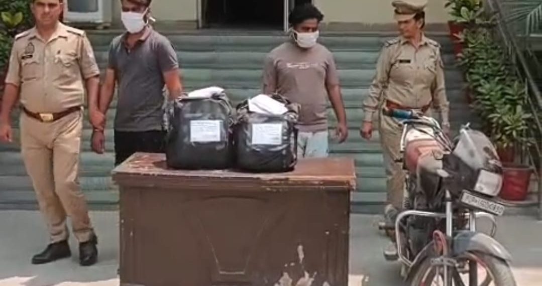 फेस-3 पुलिस की बड़ी कामयाबी: 5 किलो गांजा के साथ दो तस्कर गिरफ्तार, हाईटेक तरीके से करते थे तस्करी