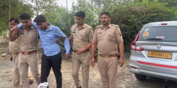 नॉलेजपार्क थाना पुलिस ने 25 हजार के इनामी गौकश को मुठभेड़ के दौरान किया घायल