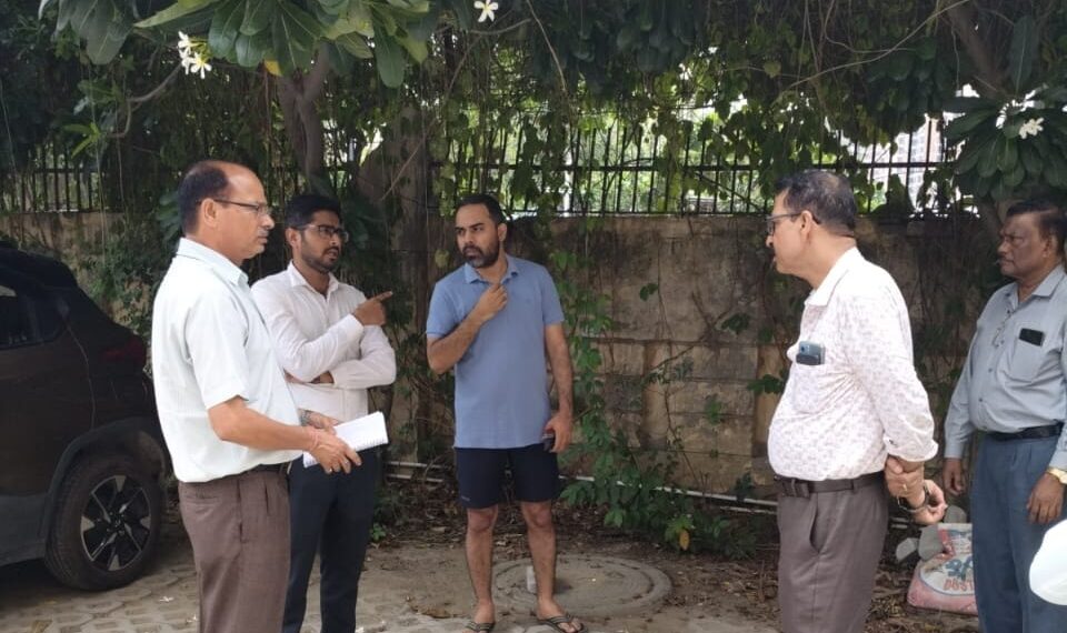 ग्रेनो प्राधिकरण ने अजनारा होम्स सोसाइटी पर लगाया 5 लाख रुपये का जुर्माना