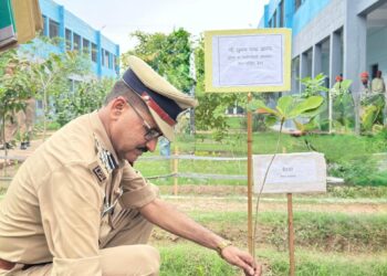 उत्तर प्रदेश के पुलिस महानिदेशक/महानिरीक्षक कारागार प्रशासन एवं सुधार सेवाएं, पी.सी. मीना (आईपीएस) ने किया गौतमबुद्धनगर जिला कारागार का औचक निरीक्षण