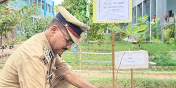 उत्तर प्रदेश के पुलिस महानिदेशक/महानिरीक्षक कारागार प्रशासन एवं सुधार सेवाएं, पी.सी. मीना (आईपीएस) ने किया गौतमबुद्धनगर जिला कारागार का औचक निरीक्षण