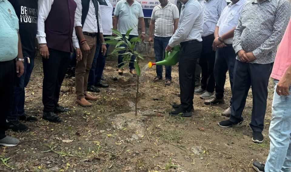 रोटरी क्लब ग्रेटर नोएडा द्वारा रोटरी नव वर्ष के प्रथम दिन वृक्षारोपण कार्यक्रम का सफीपुर मोक्षधाम में आयोजन किया गया