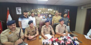 नोएडा फेस 1 थाना पुलिस ने फर्जी मार्कशीट बनाने वाले गिरोह का किया भंडाफोड़, दो आरोपी गिरफ्तार