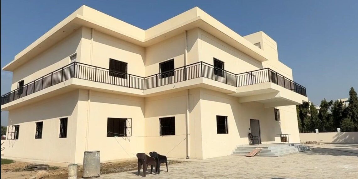 ग्रेनो वासियों को मिलेगी सौगात, सेक्टरों व गांवों में 16 सामुदायिक केंद्र बन रहे