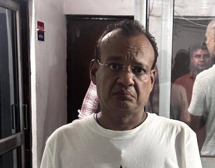 यूपी एसटीएफ की नोएडा यूनिट ने गाजियाबाद में चल रहे अवैध दूतावास का किया भंडाफोड़, आरोपी गिरफ्तार
