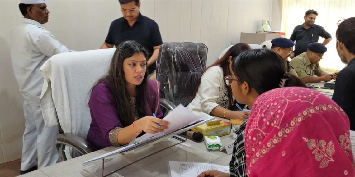 जनपद की तीनो तहसीलों में संपूर्ण समाधान दिवस हुआ सम्पन्न