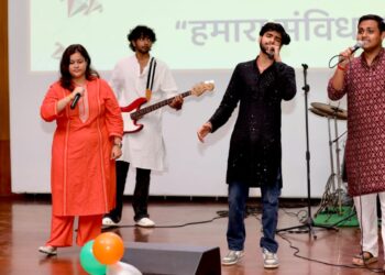 शारदा विश्वविद्यालय और अस्पताल में धूमधाम से मनाया गया स्वतंत्रता दिवस