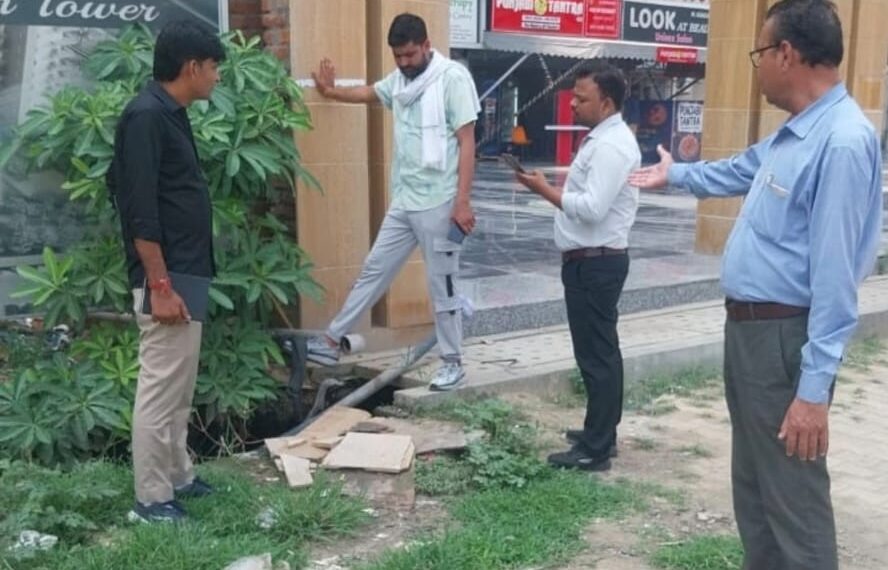 ग्रेनो प्राधिकरण ने सात बिल्डरों पर लगाए 54 लाख की पेनल्टी