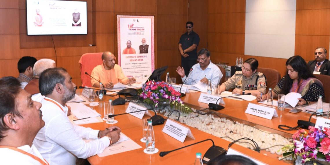 मुख्यमंत्री ने की यूपी इंटरनेशनल ट्रेड शो की तैयारियों की समीक्षा, दिए आवश्यक दिशा निर्देश