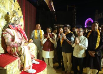 लव कुश रामलीला कमेटी : सोमनाथ मंदिर में हुई गणेश पूजन से रावण वेदवती संवाद की लीला