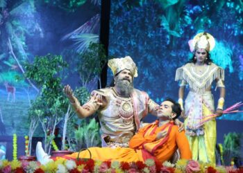 ताड़का वध का दृश्य देख विदेशी राजनयिक और न्यायिक अधिकारी हुए मंत्रमुग्ध
