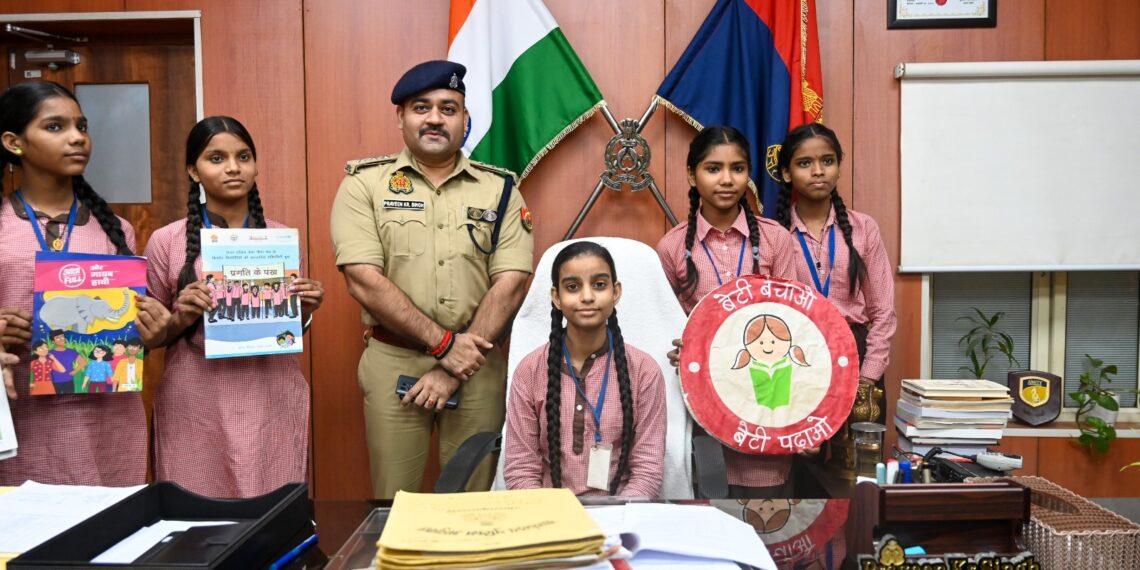 नोएडा पुलिस ने नारी सुरक्षा और साइबर जागरूकता पर दिया जोर, चलाया अभियान