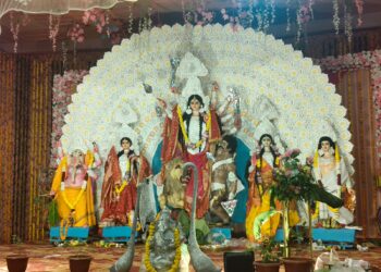 नवरात्रि के पावन पर्व पर लॉ -रेसिडेंशिया सोसाइटी के प्रांगण मे हुआ दुर्गा पूजा महोत्सव का आयोजन