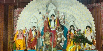 नवरात्रि के पावन पर्व पर लॉ -रेसिडेंशिया सोसाइटी के प्रांगण मे हुआ दुर्गा पूजा महोत्सव का आयोजन