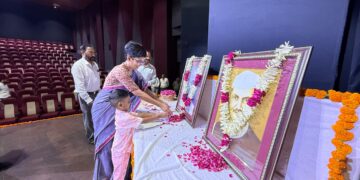 2 अक्टूबर दो महान विभूतियों के जीवन मूल्यों को आत्मसात करने का दिन : एसीईओ