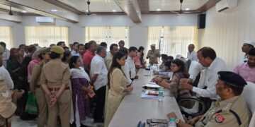 जनपद गौतमबुद्ध नगर की तीनों तहसीलों में संपूर्ण समाधान दिवस का हुआ आयोजन