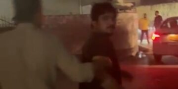 ग्रेटर नोएडा में भाजपा नेता ने झुंड के साथ मिलकर घर मे घुसकर की मारपीट, कई लोग घायल