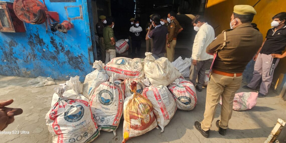 नोएडा पुलिस ने 4 करोड़ रुपये का मादक पदार्थ किया नष्ट, पिछले कई सालों से 7 थानों में 149 मुकदमो से था संबंध