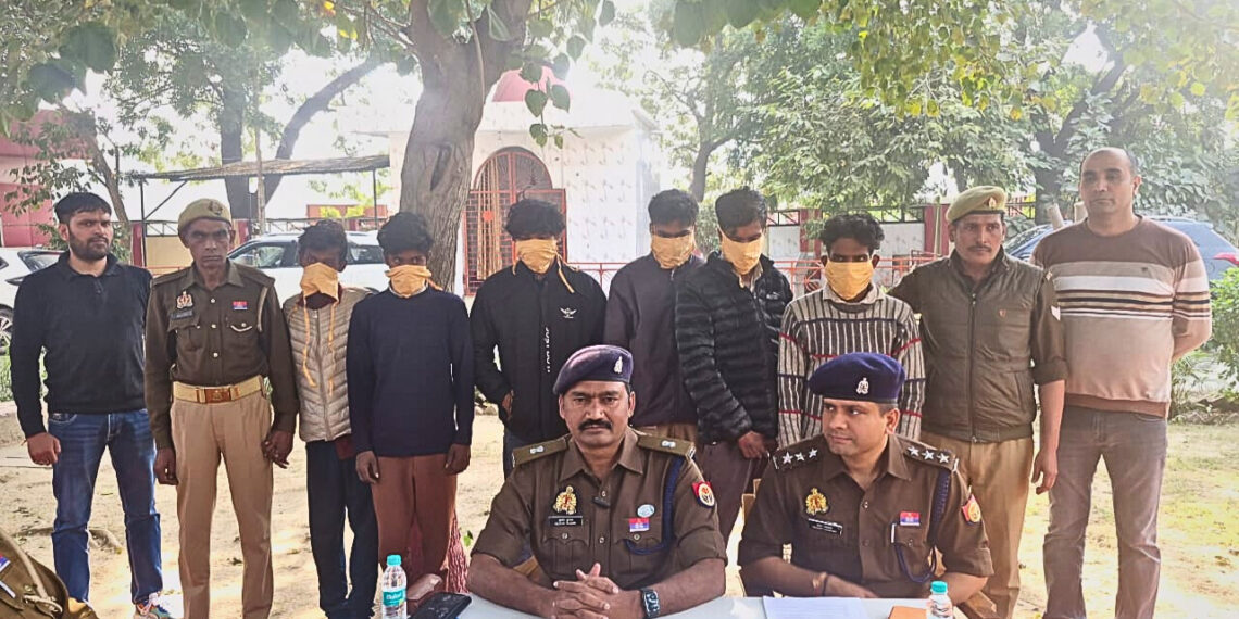 ग्रेटर नोएडा जॉन पुलिस का बड़ा एक्शन: अंतर्जनपदीय वाहन चोर गिरोह का किया पर्दाफाश, 6 आरोपी गिरफ्तार