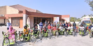 एनटीपीसी दादरी द्वारा अंतरराष्ट्रीय दिव्यांगजन दिवस पर सहायक उपकरणों का वितरण