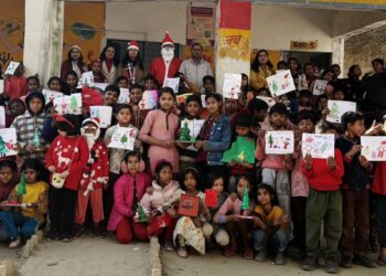 सांता क्लॉज़ की मौजूदगी में बच्चों ने साझा किए अपने सपने और विश लिस्ट, ईएमसीटी टीम ने पूरे करने का दिया भरोसा