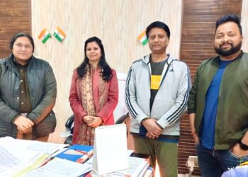 नववर्ष पर सुरक्षा एवं ट्रैफिक व्यवस्था को लेकर पुलिस प्रशासन एवं गौतम बुद्ध नगर विकास समिति ने की एसीपी सेंट्रल नोएडा से मुलाक़ात