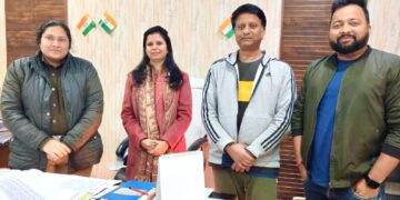 नववर्ष पर सुरक्षा एवं ट्रैफिक व्यवस्था को लेकर पुलिस प्रशासन एवं गौतम बुद्ध नगर विकास समिति ने की एसीपी सेंट्रल नोएडा से मुलाक़ात