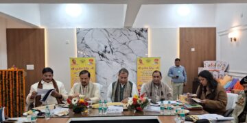 जनपद के प्रभारी मंत्री बृजेश सिंह की अध्यक्षता में विकास कार्यों की समीक्षा बैठक हुई संपन्न
