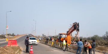 ग्रेनो प्राधिकरण रोड सेफ्टी अभियान तीसरे दिन भी जारी रहा