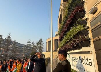 ग्रेनो प्राधिकरण में गणतंत्र दिवस पर ध्वजारोहण हुआ कार्यक्रम