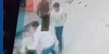 ग्रेटर नोएडा में घर के बाहर दिनदहाड़े युवक की गोली मारकर हत्या, पुरानी रंजिश के चलती हुई हत्या, घटना का सीसीटीवी फुटेज भी आया सामने
