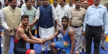 नोएडा स्टेडियम में विधायक खेल स्पर्धा का आयोजन, विभिन्न खेल विधाओं में खिलाड़ियों ने दिखाया उत्कृष्ट प्रदर्शन