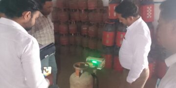 गैस और पेट्रोल की कालाबाजारी पर प्रशासन सख्त, सघन चैकिंग अभियान जारी, सोशल मीडिया पर चल रही वीडियो को बताया भ्रामक