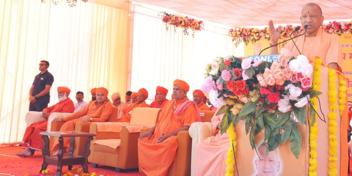 मुख्यमंत्री ने मातृशक्ति का किया आह्वान- बच्चों को रोने और नाराज होने दें, लेकिन स्मार्टफोन कतई न दें