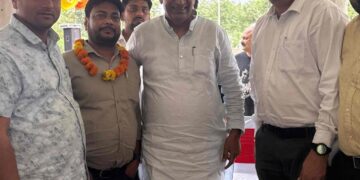 दूधिया हाईमास्ट लाइटों से रोशन हुए ग्रेटर नोएडा के पार्क, दादरी विधायक तेजपाल नागर ने जनता को किया समर्पित
