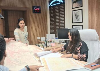 फरीदाबाद-गौतम बुद्ध नगर सीमा के गाँव को लेकर भूमि विवाद पर जॉइंट कमेटी की हुई बैठक