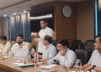 डाढ़ा गांव के 17 किसानों को मिले आबादी भूखंड, सोमवार को ग्रेटर नोएडा प्राधिकरण में हुआ ड्रा