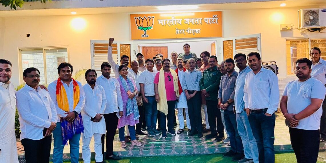 चुनाव में ऐतिहासिक विजय पर ग्रेटर नोएडा में भव्य उत्सव