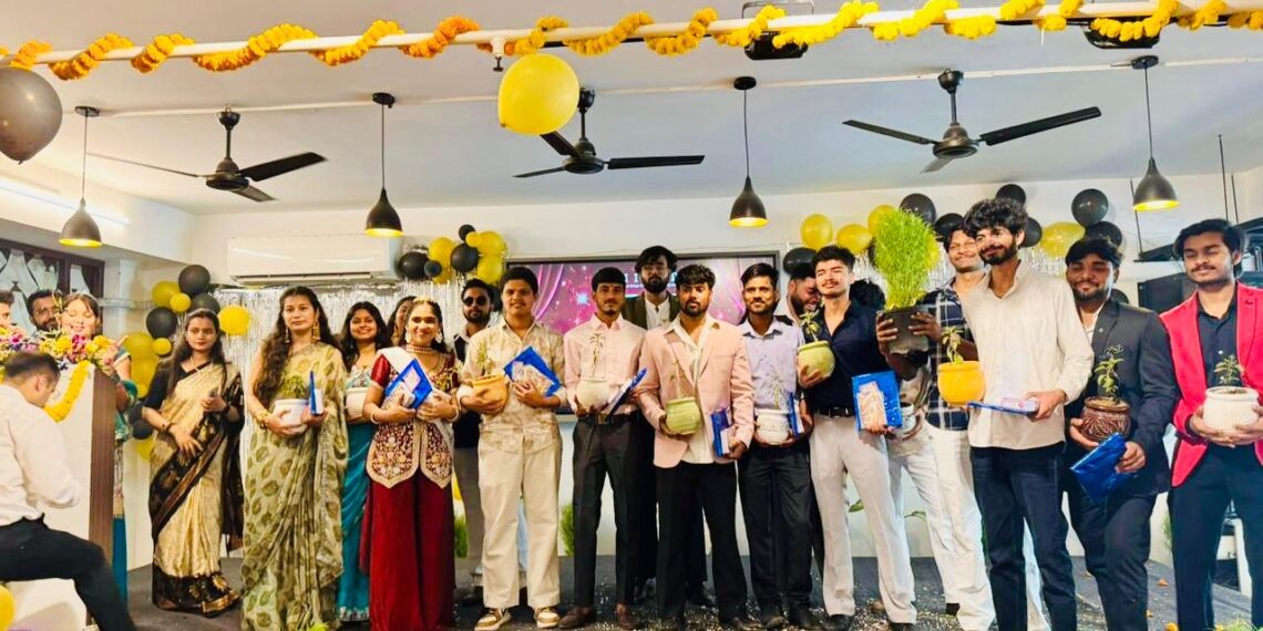 आईआईपीपीटी कॉलेज में भव्य फ़ेयरवेल पार्टी का आयोजन, सांस्कृतिक प्रस्तुतियों ने बांधा समां