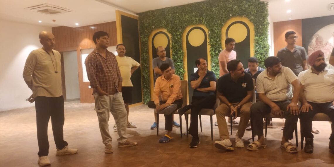MIGSUN Vilaasa में AOA चुनाव पूर्व रेजिडेंट की बैठक संपन्न