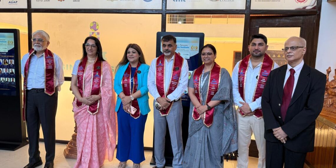 आई बिज़नेस इंस्टीट्यूट में अकादमिक एवं कॉर्पोरेट एडवाइजरी बोर्ड बैठक का सफल आयोजन
