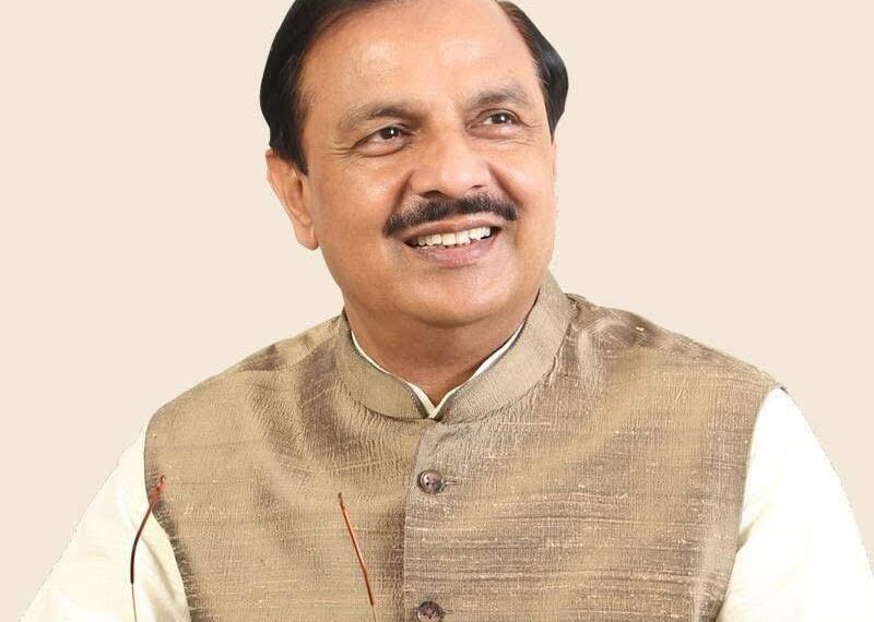 इतिहास के स्वर्णिम पन्नों में दर्ज रहेगा यह नाम: डॉ. महेश शर्मा और जेवर एयरपोर्ट की विकासगाथा : भगवत प्रसाद शर्मा