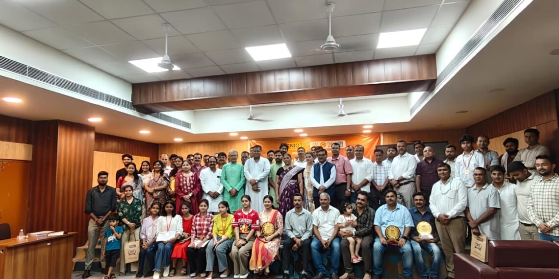 ग्रेटर नोएडा में “Young Achievers Excellence Award – शिक्षा से सेवा तक 2026” का भव्य आयोजन, मेधावी विद्यार्थियों का हुआ सम्मान