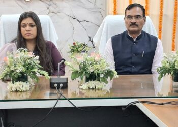 अपर जिलाधिकारी भू0/अ0 बच्चू सिंह के सेवानिवृत्ति पर भावपूर्ण विदाई समारोह