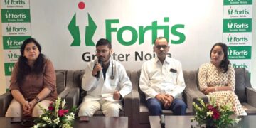 ग्रेटर नोएडा में मरीज ने नम आंखों से फोर्टिस हॉस्पिटल के डॉक्टरों का किया धन्यवाद, जाने क्यों ?