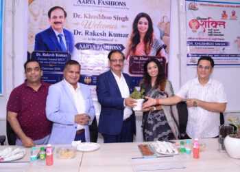 आर्या फैशन्स के लिए एक ऐतिहासिक दिन, डॉ. राकेश कुमार ने किया दौरा