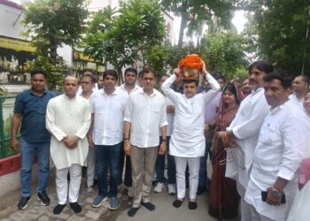 संत शिरोमणि गुरु रविदास महाराज की 650वीं जयंती एवं गुरु पूर्णिमा पर समरसता संकल्प अभियान के अंतर्गत ग्रेटर नोएडा मंडल के बीटा सेक्टर में कलश यात्रा का आयोजन किया गया
