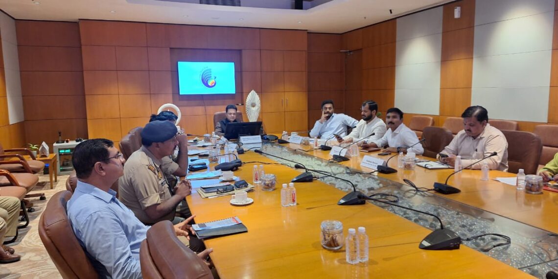 प्रमुख सचिव ने इंडिया एक्सपो मार्ट, ग्रेटर नोएडा में यूपी इंटरनेशनल ट्रेड शो के चतुर्थ संस्करण की तैयारियों की समीक्षा की