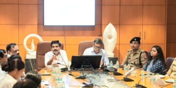 यूपी इंटरनेशनल ट्रेड शो-2026 की तैयारियों को लेकर अपर जिलाधिकारी प्रशासन की अध्यक्षता में समीक्षा बैठक संपन्न