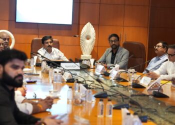 UPITS 2026 की तैयारियों को लेकर बैठक में आगंतुक सुविधाओं, कारोबारी अवसरों एवं यातायात प्रबंधन की समीक्षा